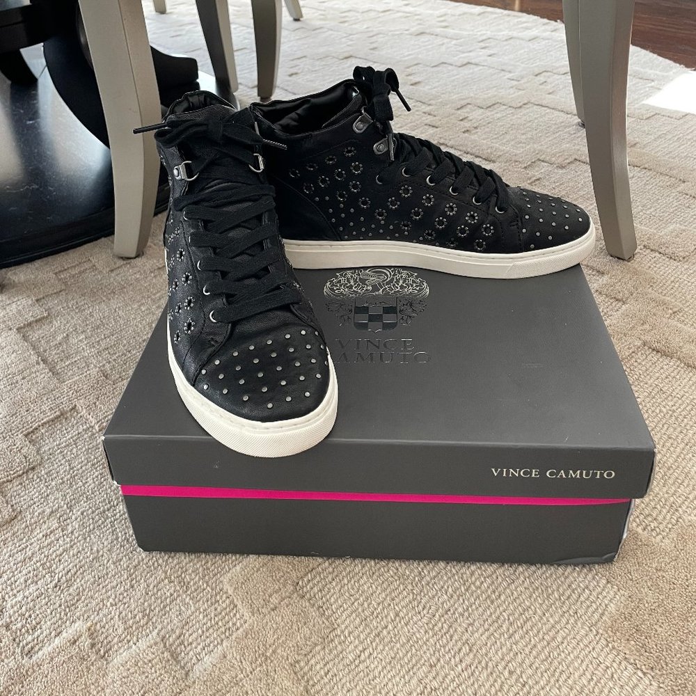 Vince Camuto Bestinda Black Leather Silver Stud Sneaker - SZ 8  Original Box